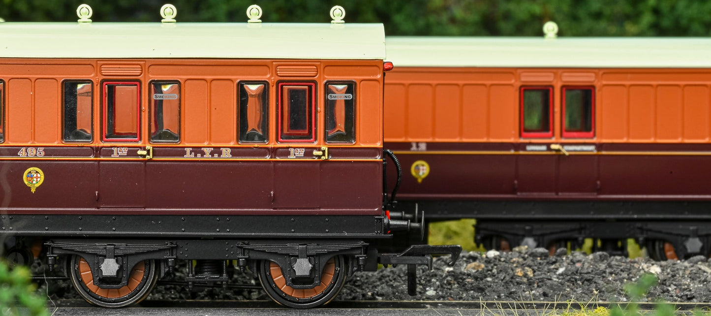 978142 ‘Evolution’ 48’ Lancashire and Yorkshire Railway Brown & Umber Full brake No.12