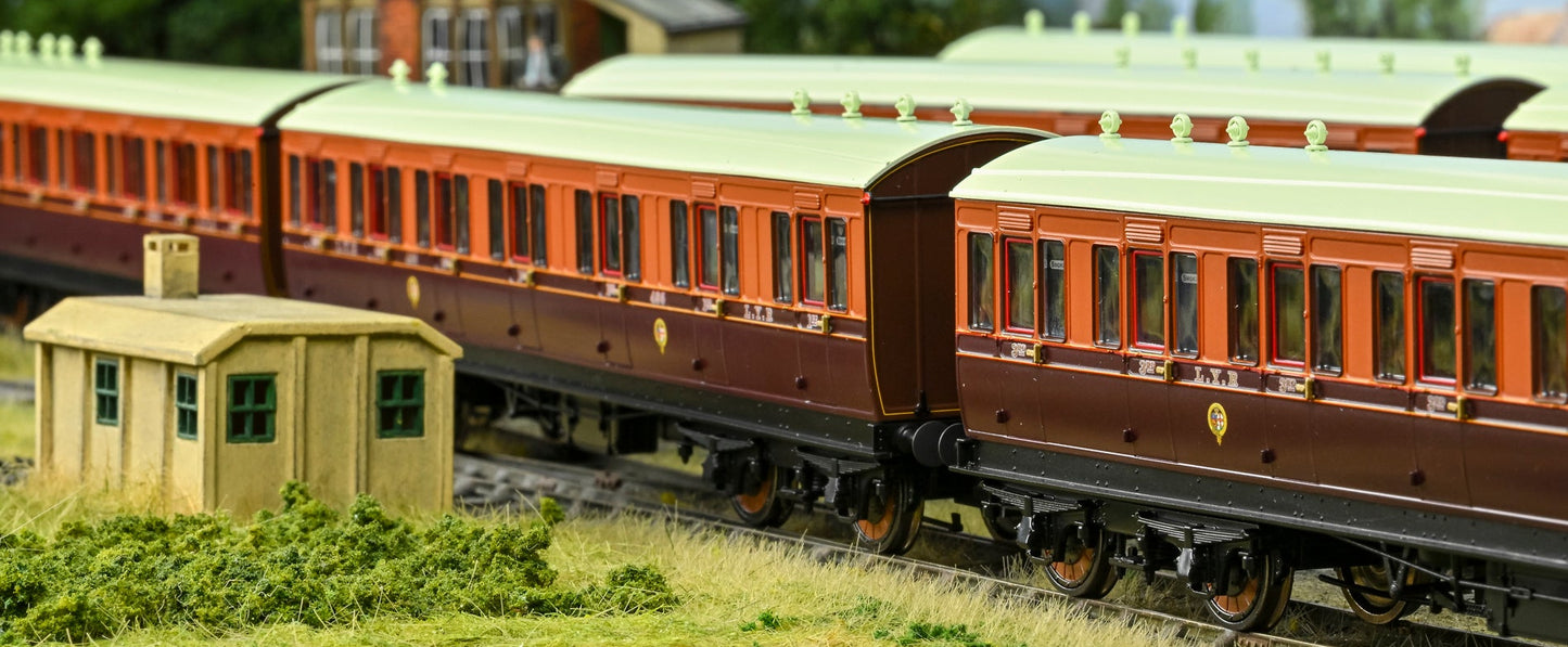 978141 ‘Evolution’ 48’ Lancashire and Yorkshire Railway Brown & Umber First No.67