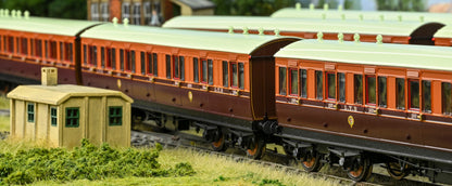 978141 ‘Evolution’ 48’ Lancashire and Yorkshire Railway Brown & Umber First No.67