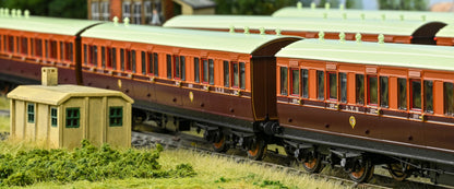 978140 ‘Evolution’ 48’ Lancashire and Yorkshire Railway Brown & Umber Composite No.454