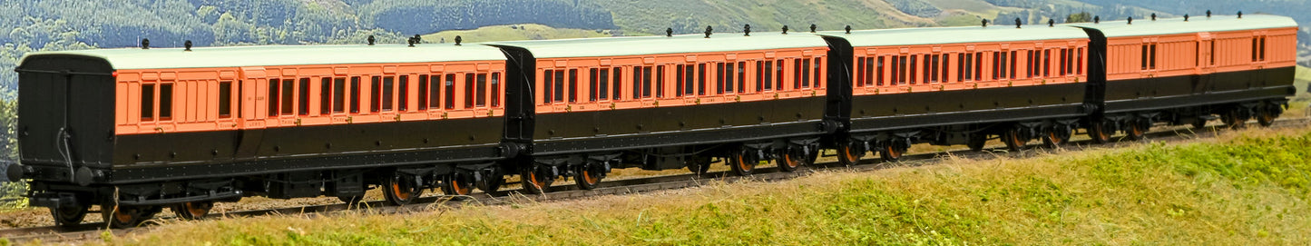978104 ‘Evolution’ 48’ London and South Western Railway Salmon and Brown Composite No.84