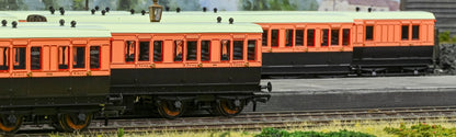 978104 ‘Evolution’ 48’ London and South Western Railway Salmon and Brown Composite No.84