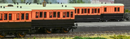 978102 ‘Evolution’ 48’ London and South Western Railway Salmon and Brown Brake third No.1178