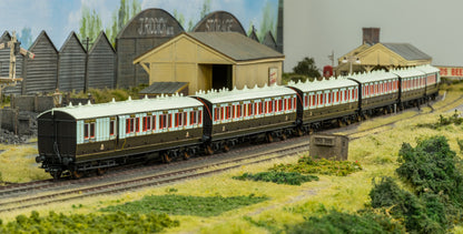 48' LNWR ‘Evolution’ Non-Corridor First No.4906