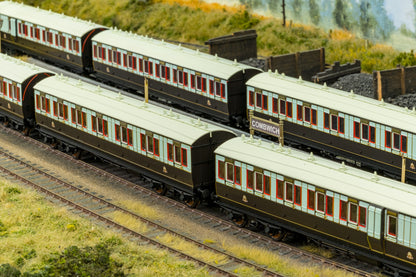 48' LNWR ‘Evolution’ Bogie Coach Non-Corridor Third No.2410