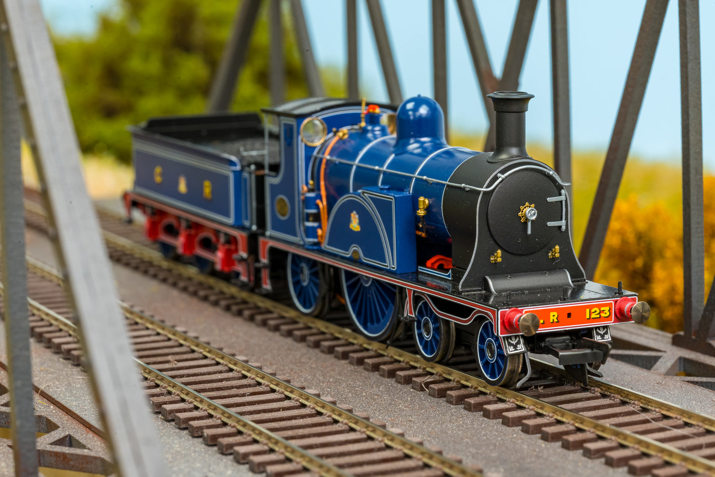 Caledonian Railway Single 4-2-2 CR Dark Blue No.123 Steam Locomotive - DCC Sound