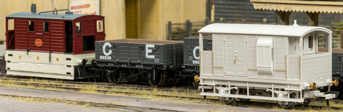 820013 LSWR/WD 20T Brake Van - No. 68958 GWR Grey