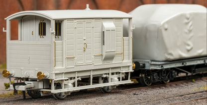 820021 LSWR/WD 20T Brake Van - No. S55112 BR Grey