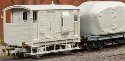 820015 LSWR/WD 20T Brake Van - No. 524959 SR Brown (post-36)