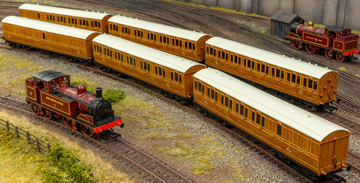 978121 ‘Evolution’ 48’ Metropolitan Railway Teak Third No.626