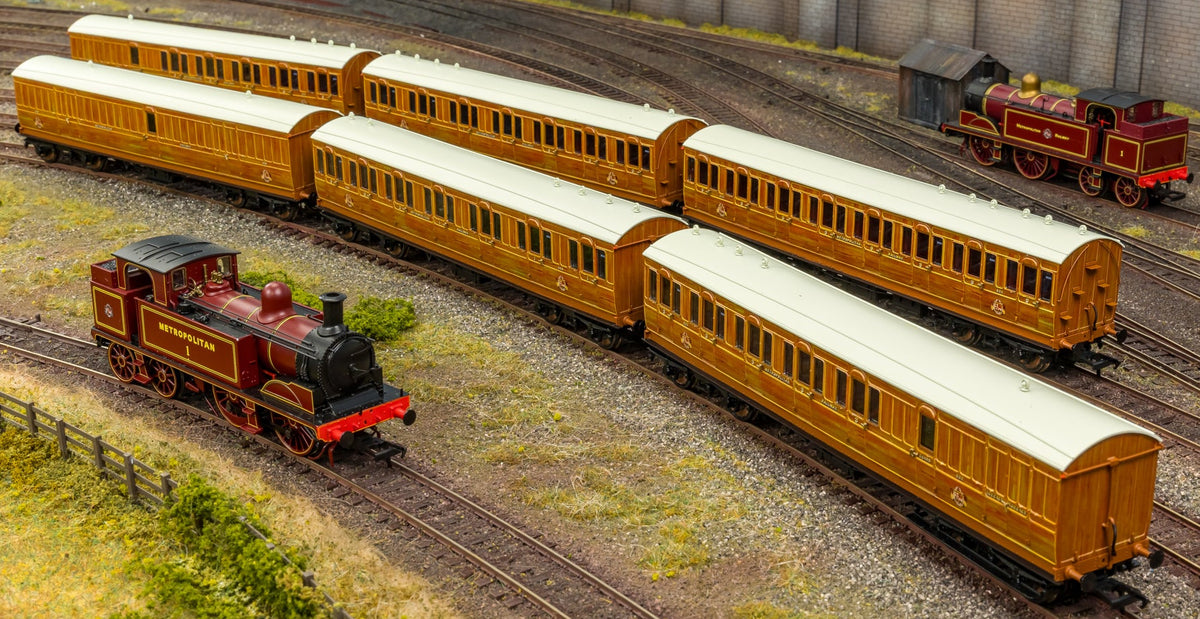 978122 ‘Evolution’ 48’ Metropolitan Railway Teak Composite No.608
