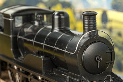 Highland Railway Loch Class 4-4-0 No.125 'Loch Tay' HR Jones Lined Green Steam Locomotive