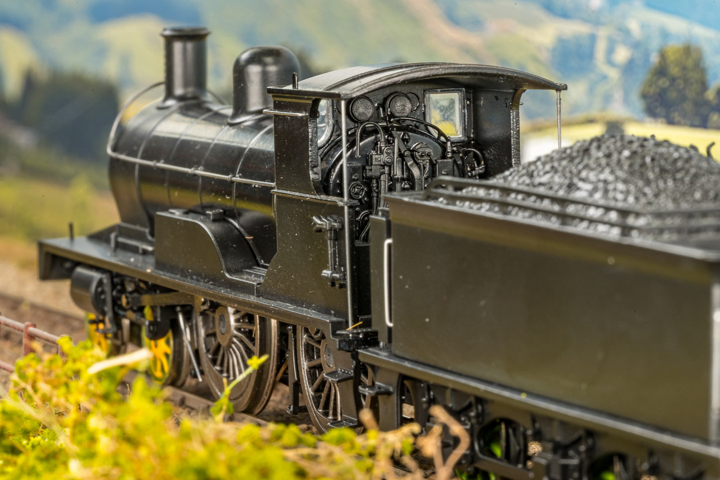 Highland Railway Loch Class 4-4-0 No.14384 'Loch Laggan' LMS Lined Black Steam Locomotive - DCC Sound