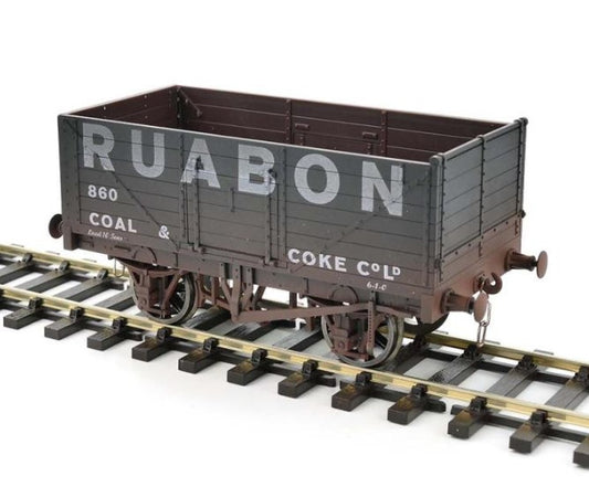 7 Plank Wagon Ruabon 860 - Weathered