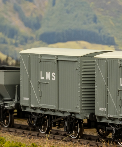 970001 12 Ton LMS D1663 Van - LMS (pre-36) No.200009