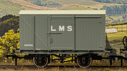 970001 12 Ton LMS D1663 Van - LMS (pre-36) No.200009