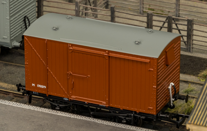 970109 12 Ton LMS D1832A Van - BR No.M170019