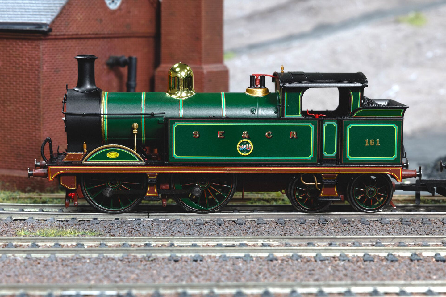 R30419 H Class 0-4-4T SECR Lined Green 161 Steam Locomotive