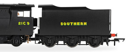 SR Merchant Navy Class 4-6-2 No.21C9 'Shaw Savill' (WWII 80th Anniversary Collection) Steam Locomotive