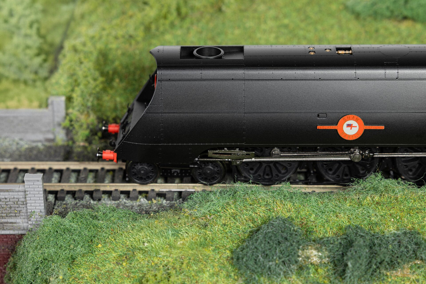 SR Merchant Navy Class 4-6-2 No.21C9 'Shaw Savill' (WWII 80th Anniversary Collection) Steam Locomotive