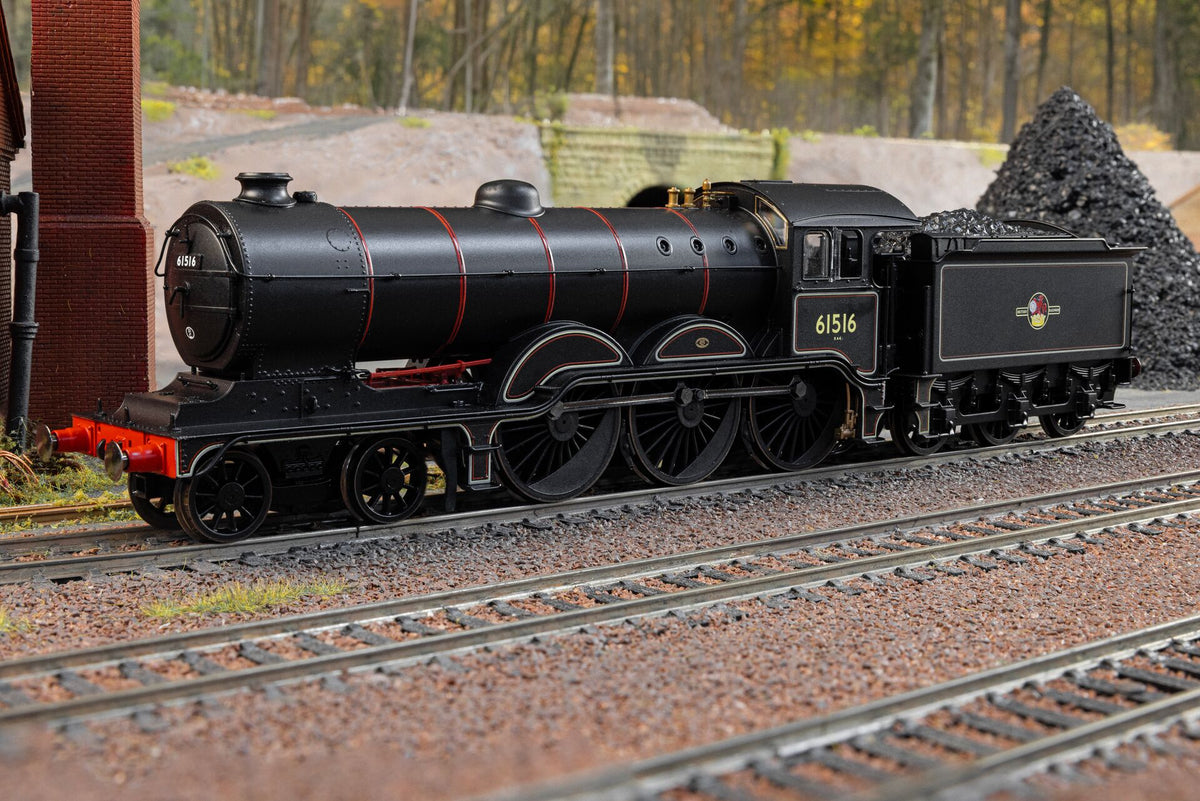 R30501 Class B12 4-6-0 BR Black Late Crest 61516 Steam Locomotive