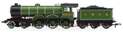 R30502 Class B12 4-6-0 LNER Apple Green 8572 Steam Locomotive