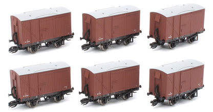 TTR61303 TT:120 Ex-LMS 9ft Wheelbase Fitted BR Bauxite Vans - Pack of 6