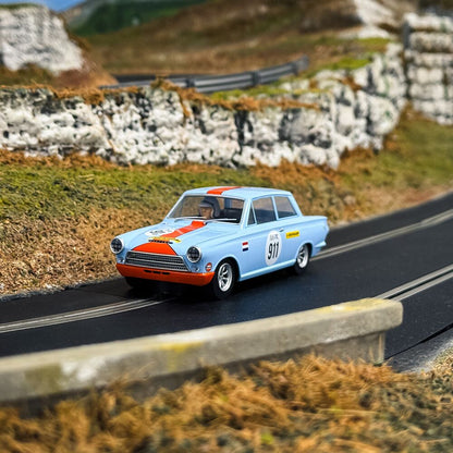 C4669 Ford Lotus Cortina - Gulf Edition