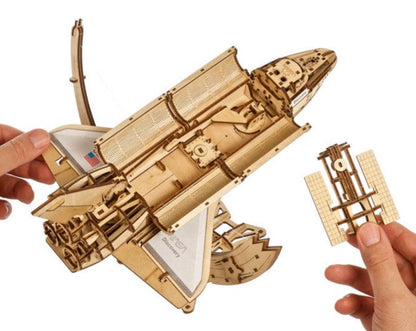 NASA Space Shuttle Discovery Mechanical Model Kit