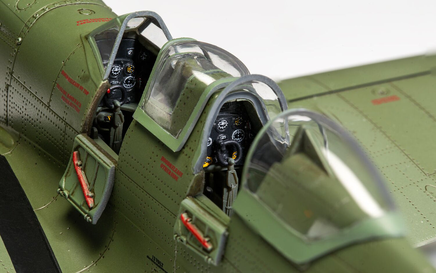 Supermarine Spitfire Tr.9 Model Kit