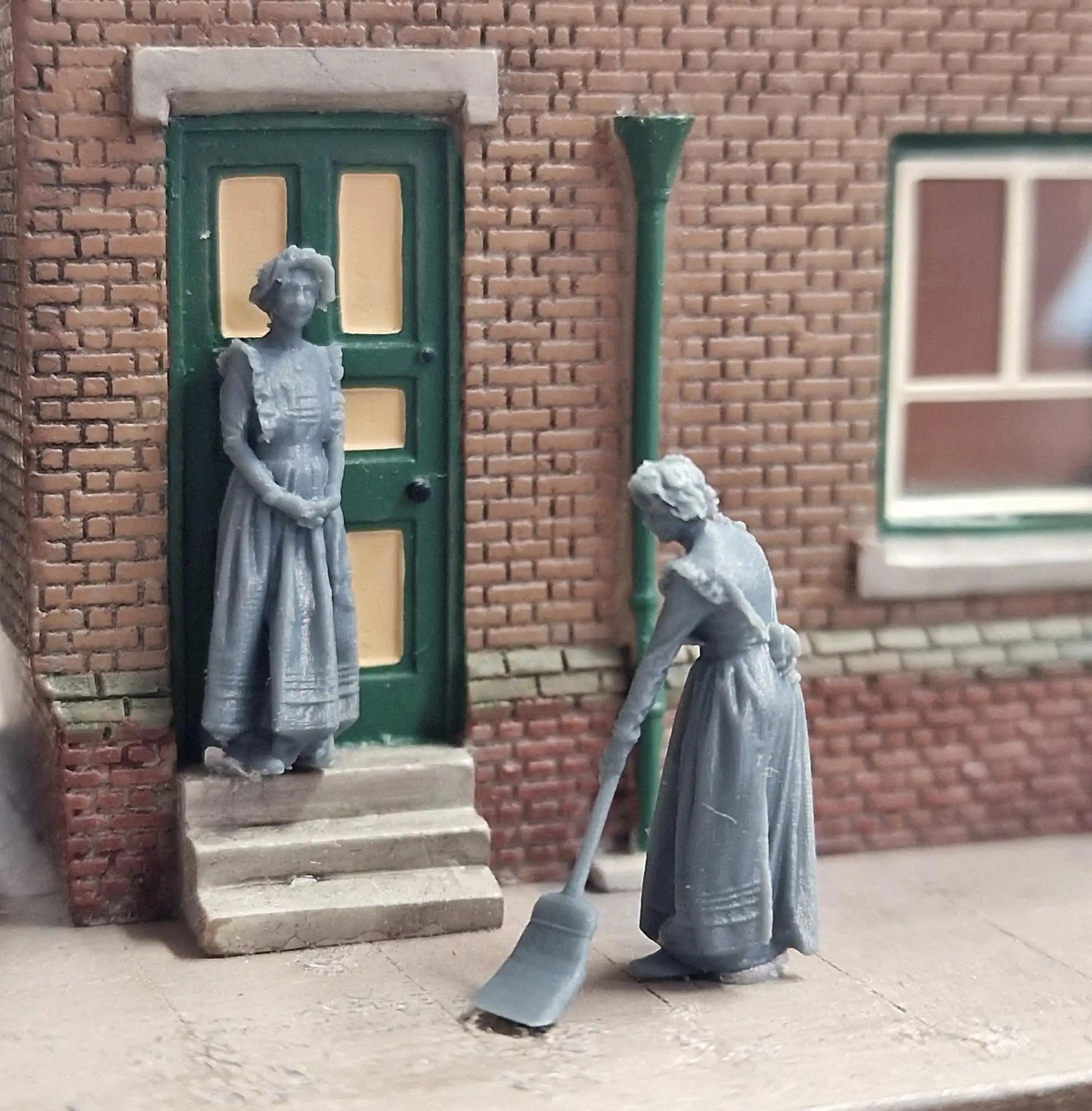 OO Gauge 1804-1870 Pioneering - Victorian Servants