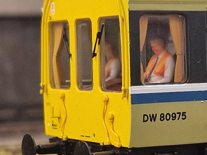 1:76 Scale Exclusive Black Label BR Q13 Inspection Saloon Engineers - Full Colour 3D Print