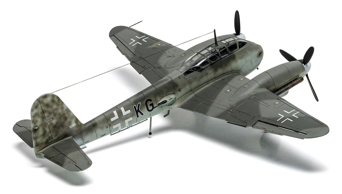 Messerschmitt Me410A-1 Model Kit