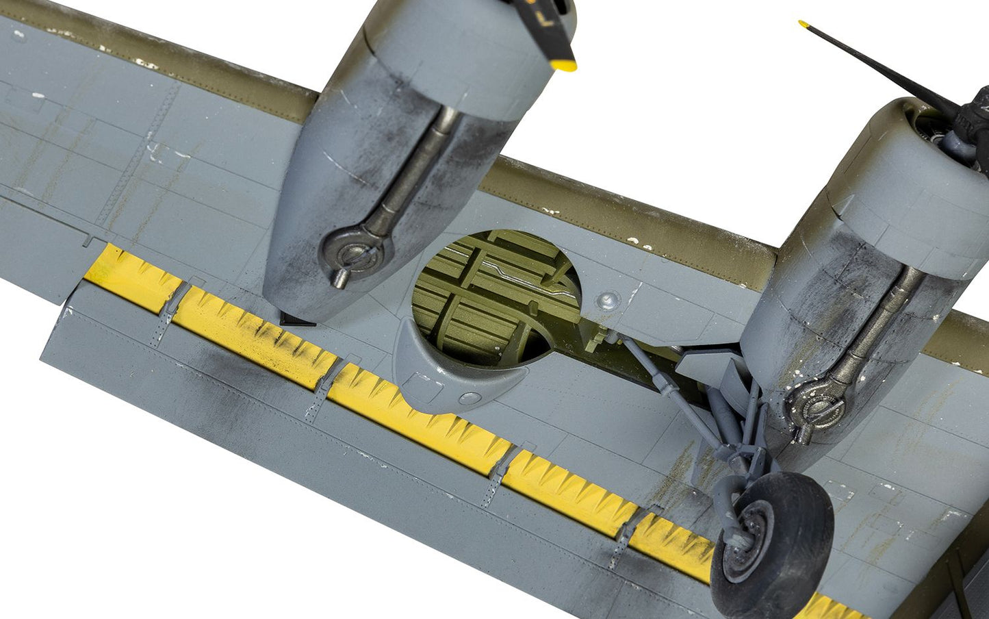 Consolidated B-24D Liberator Model Kit