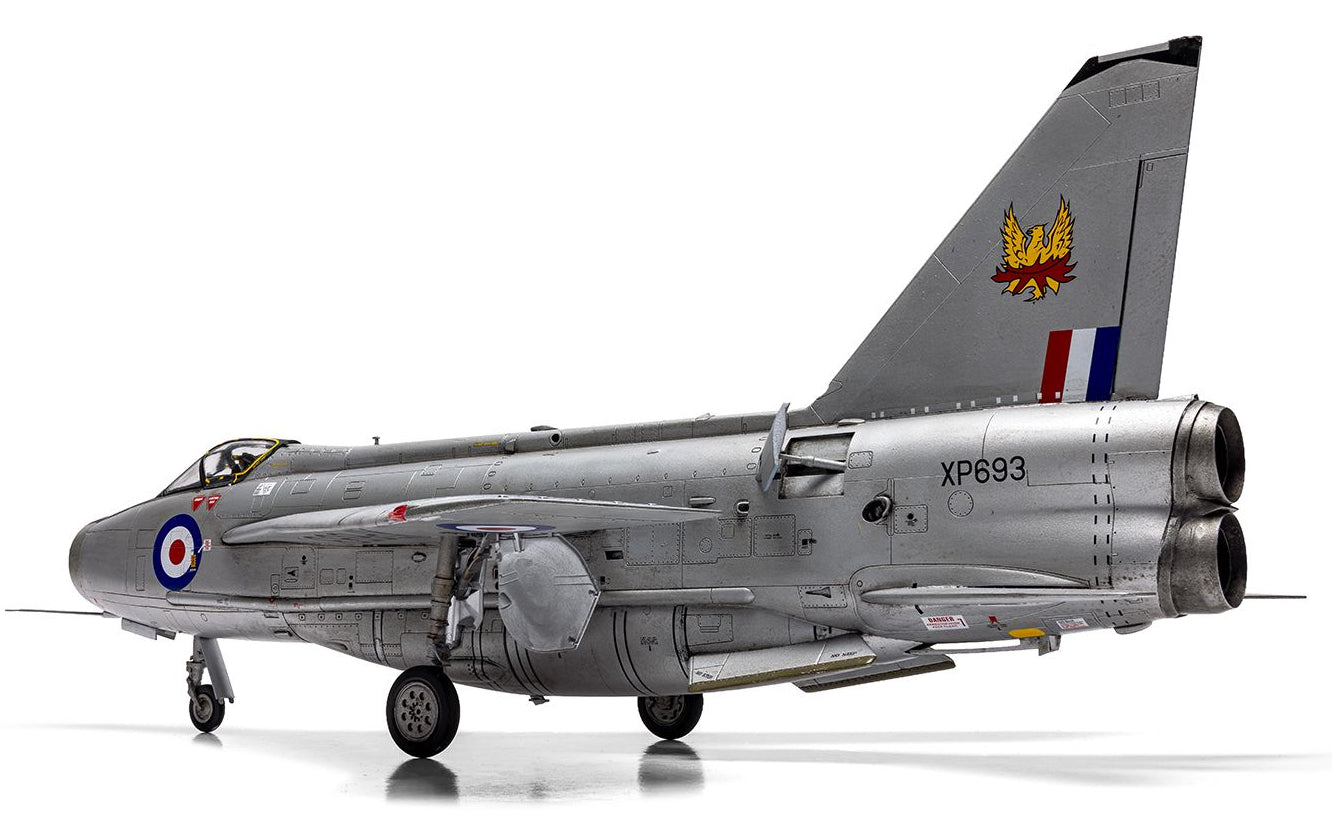 A09178A English Electric Lightning F.6 Model Kit