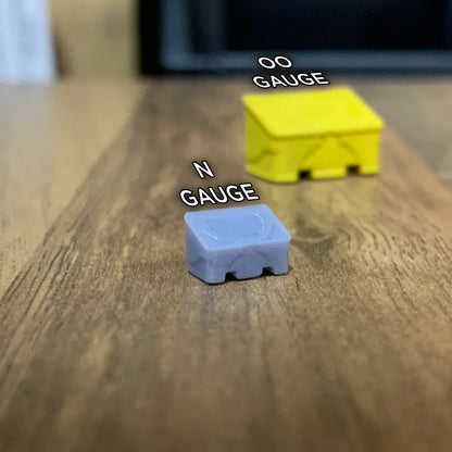 N Gauge Salt and Grit Bins (Pack of 6) - Unpainted Model Kit