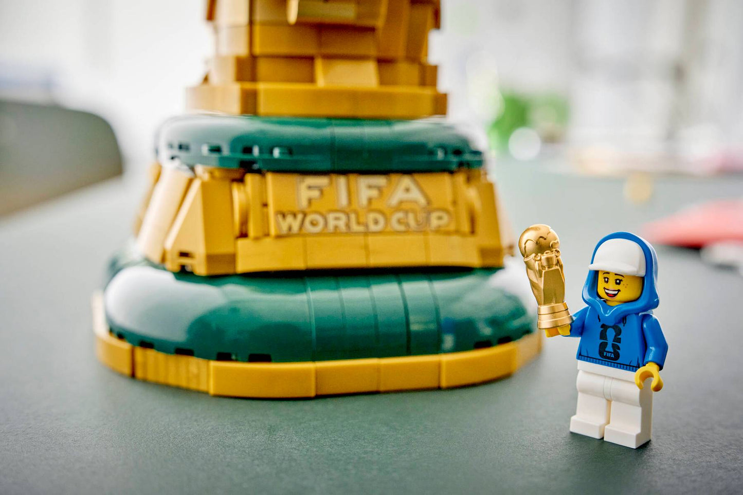 43020 Lego FIFA World Cup Official Trophy