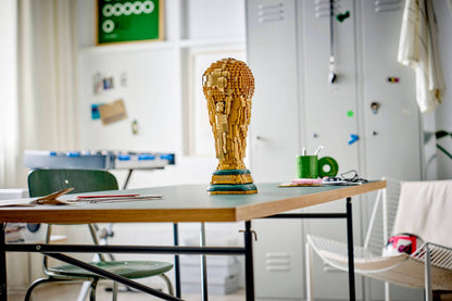 43020 Lego FIFA World Cup Official Trophy