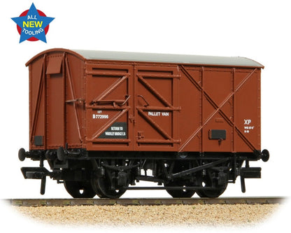 BR 12T Palvan 'Pallet Van' BR Bauxite (Early) No. B772996