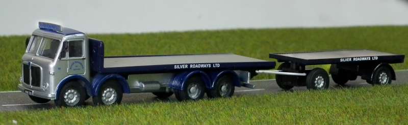 DA98 AEC Mammoth Major F/bed - Silver Roadways
