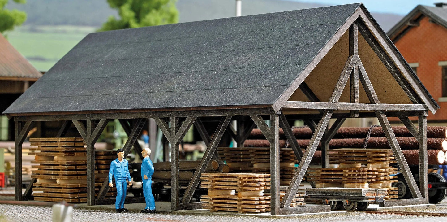 BUS1677 Lumberyard with accessories