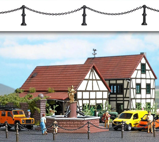 BUS1023 Metal chain link fence 30cm long