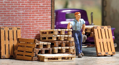BUS1810 Pallets