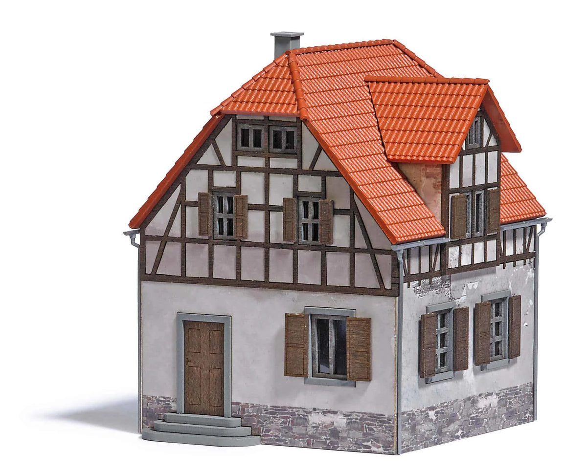 BUS1907 Weathered residential house