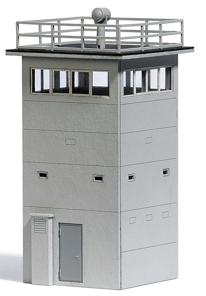 BUS1934 Watchtower BT 4x4 and command post.