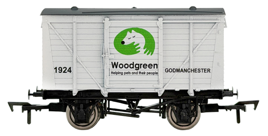 4F-011-188 Ventilated Van Woodgreen Animal Charity
