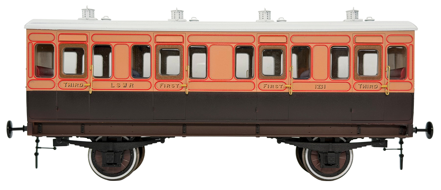 7P-020-350L Stroudley 4 Wheel LSWR suburban oil lit Composite 1231 - Light Bar Fitted
