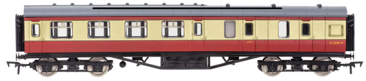 4P-010-402 57ft Stanier Corridor Brake Composite M5545M BR Carmine & Cream