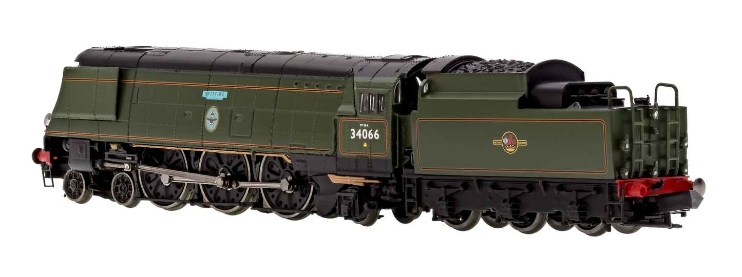 Battle of Britain ‘Spitfire’ 34066 BR Green Late Crest DCC Fitted