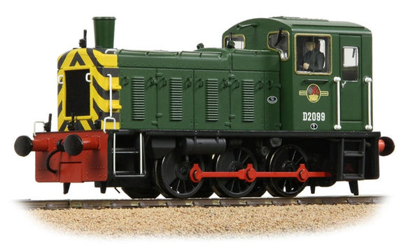 Class 03 D2099 BR Green (Wasp Stripes) Diesel Locomotive - Weathered